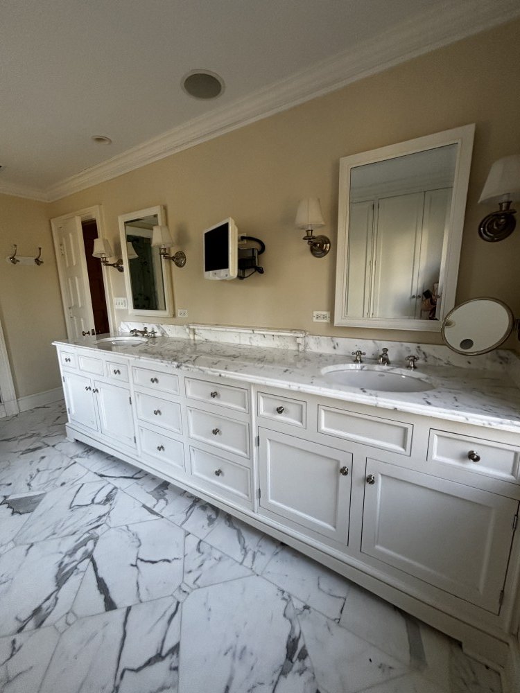 Christopher Peacock 10' Vanity with 2 Matching Wardrobes (13).jpeg
