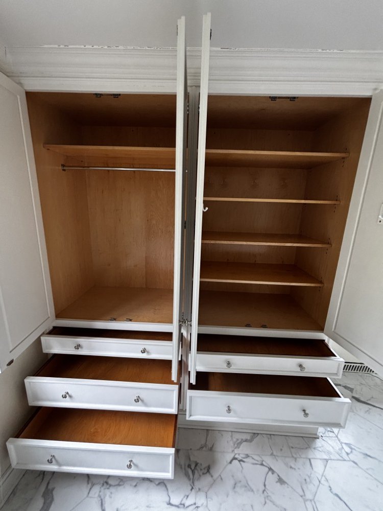 Christopher Peacock 10' Vanity with 2 Matching Wardrobes (17).jpeg