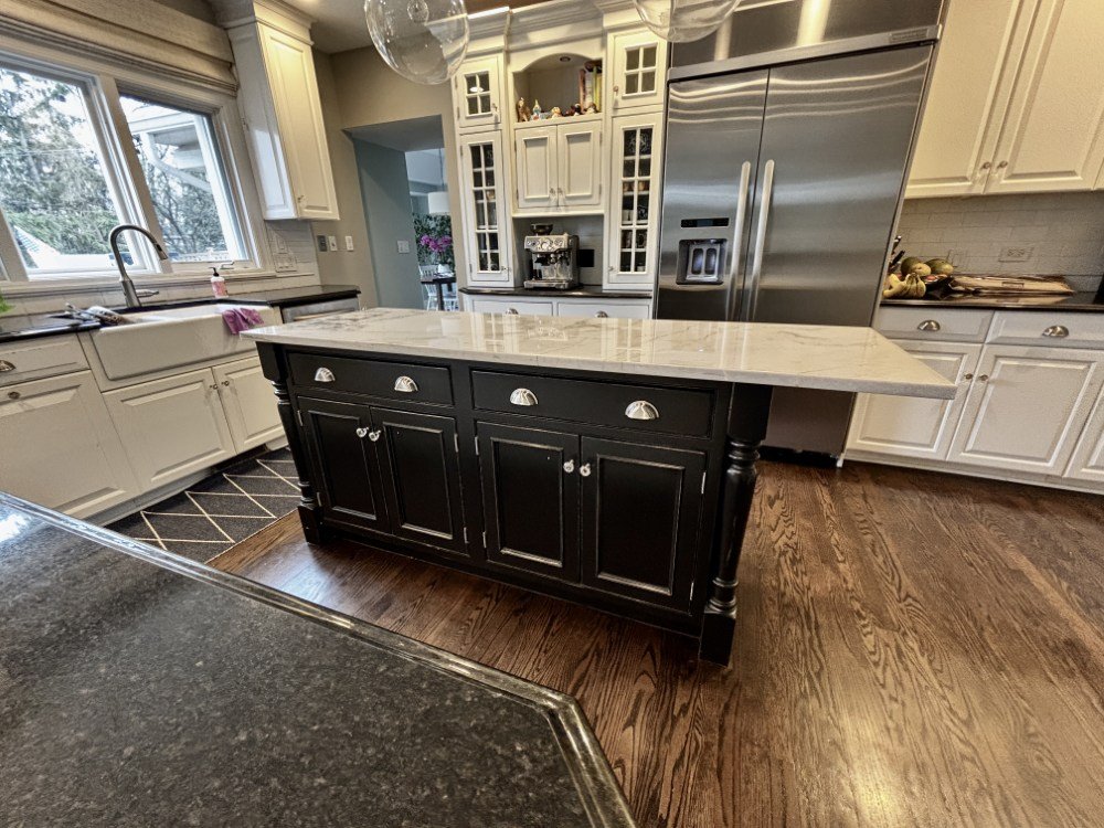 Plain & Fancy Kitchen Island with Quartz Countertop (1).jpeg