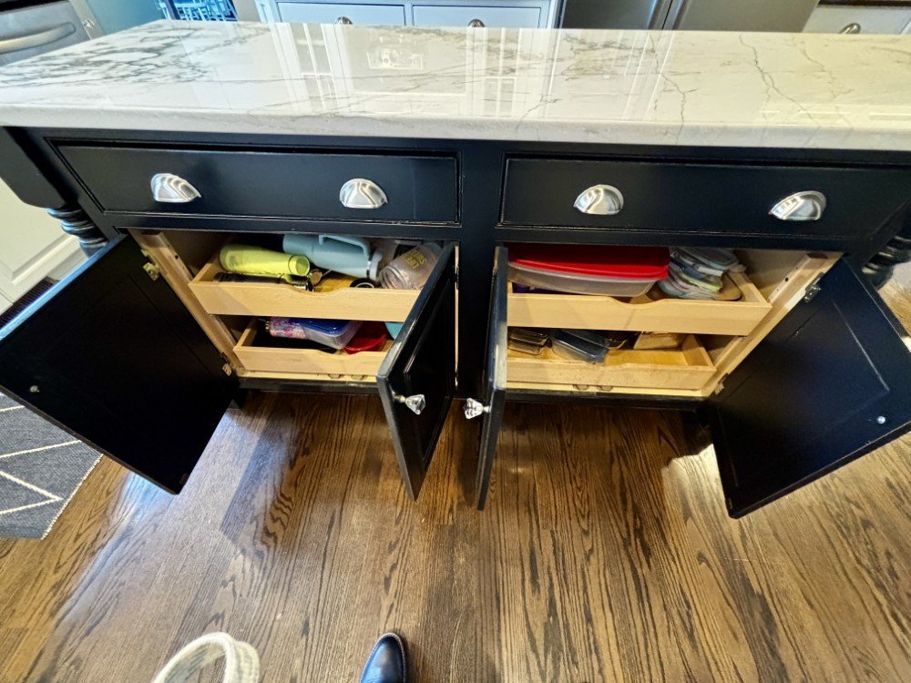 Plain & Fancy Kitchen Island with Quartz Countertop (5).jpeg
