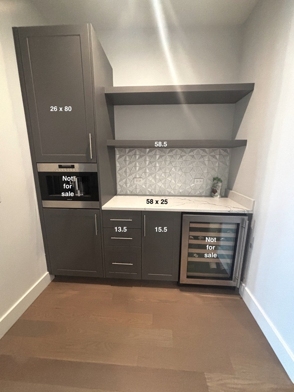 Like New Recessed Panel Kitchen with Matching Coffee Bar (1).jpeg