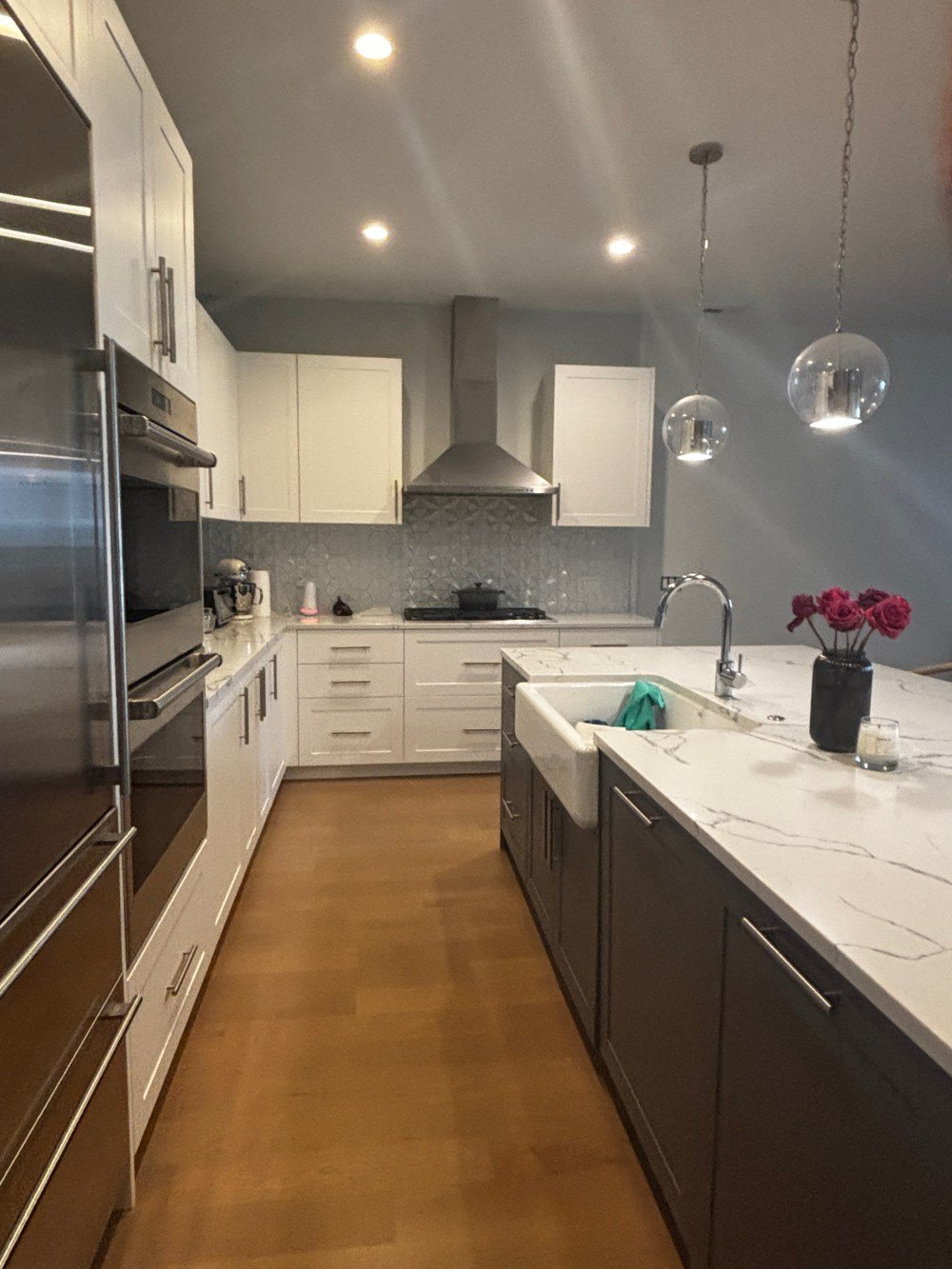 Like New Recessed Panel Kitchen with Matching Coffee Bar - Only 5 Yrs Old (13).jpeg