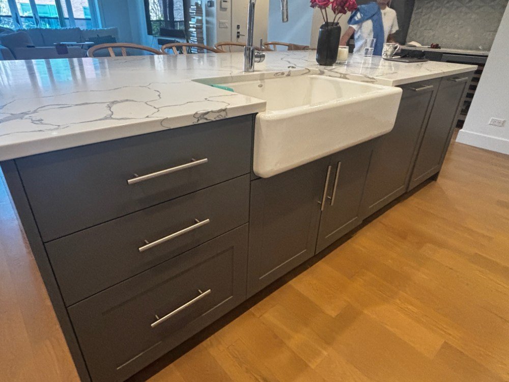 Like New Recessed Panel Kitchen with Matching Coffee Bar - Only 5 Yrs Old (15).jpeg