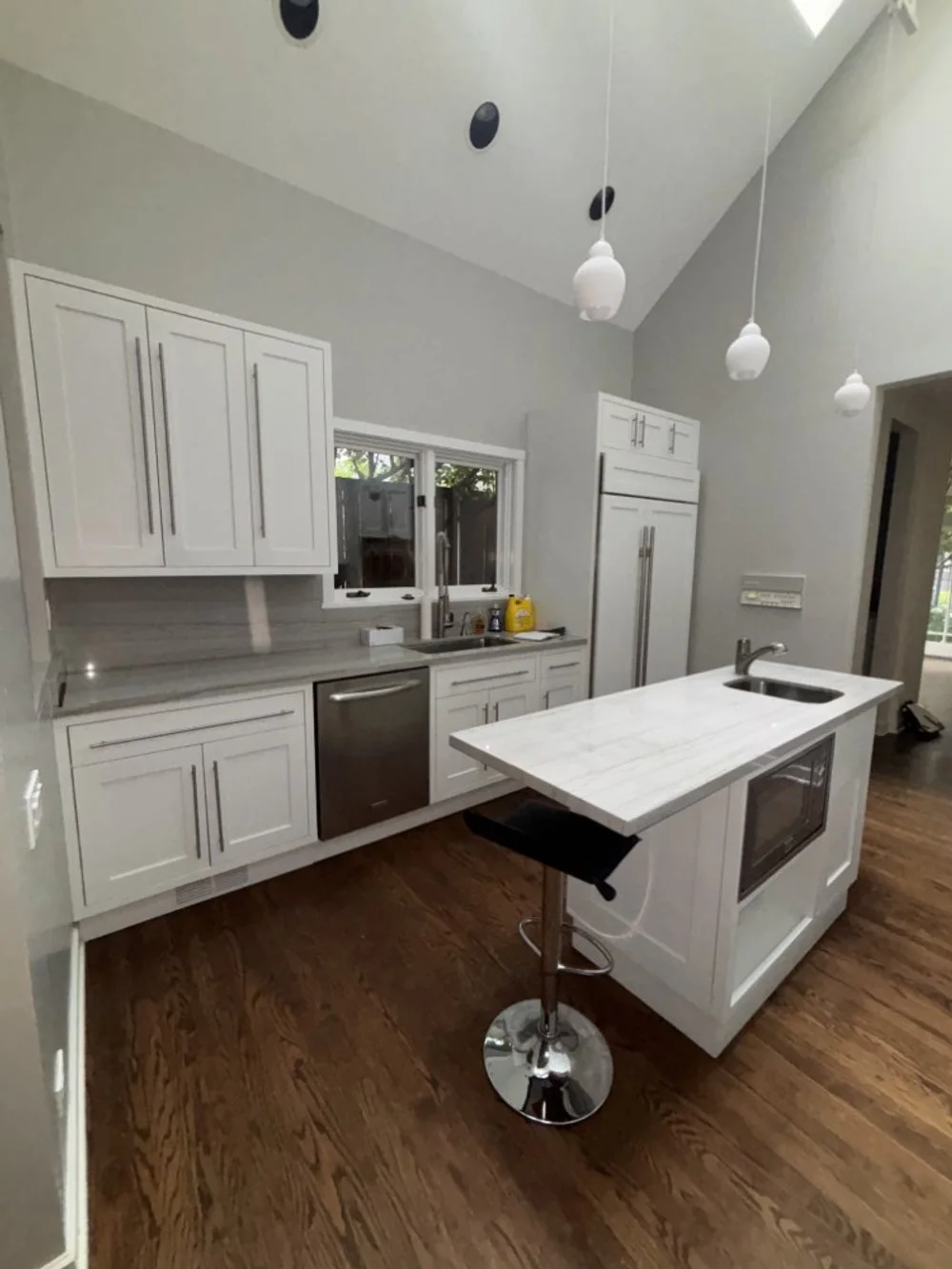 White Shaker Kitchen with Pantry Wet bar & Appliances (37).jpeg