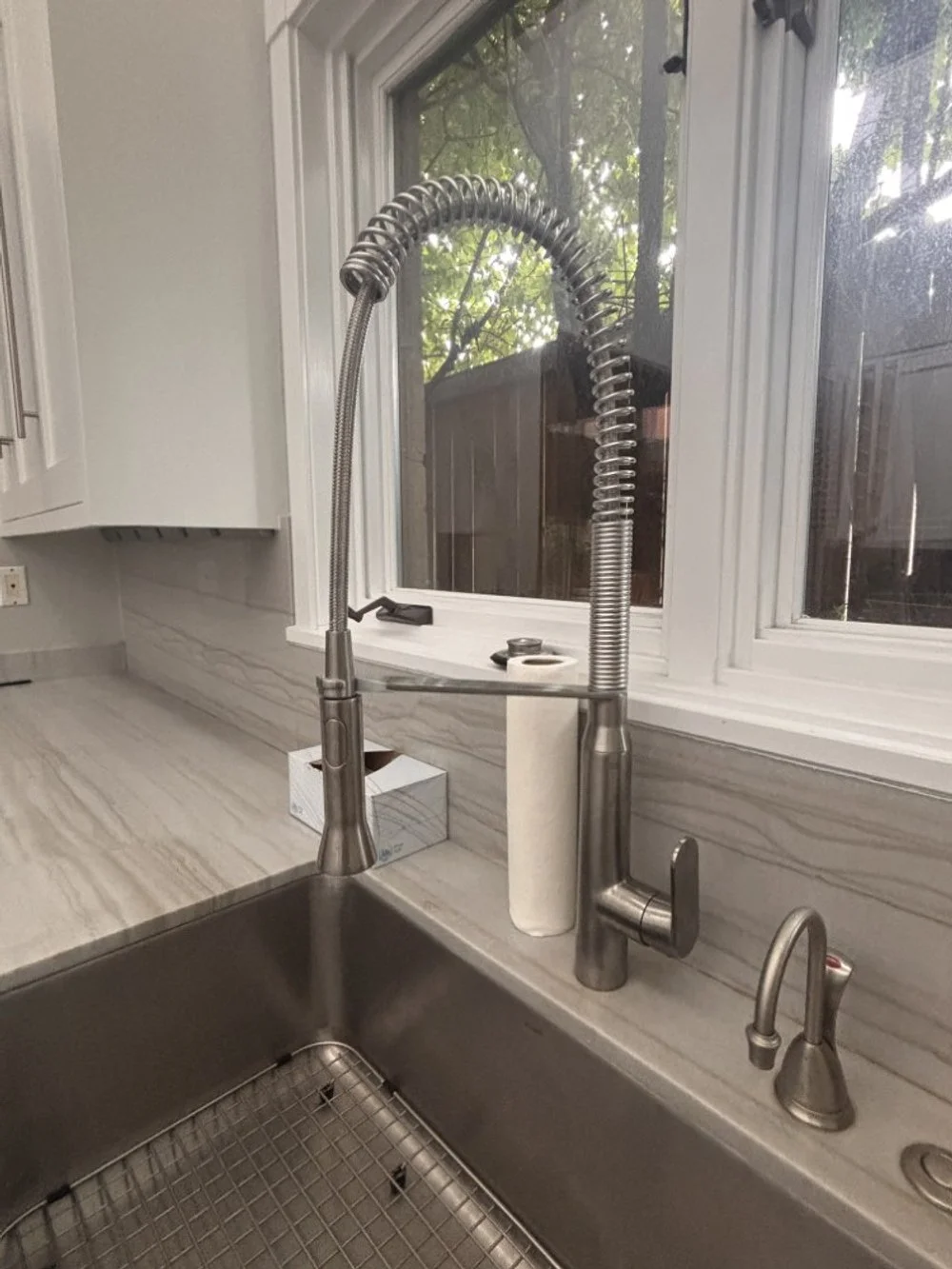 White Shaker Kitchen with Pantry Wet bar & Appliances (7).jpeg