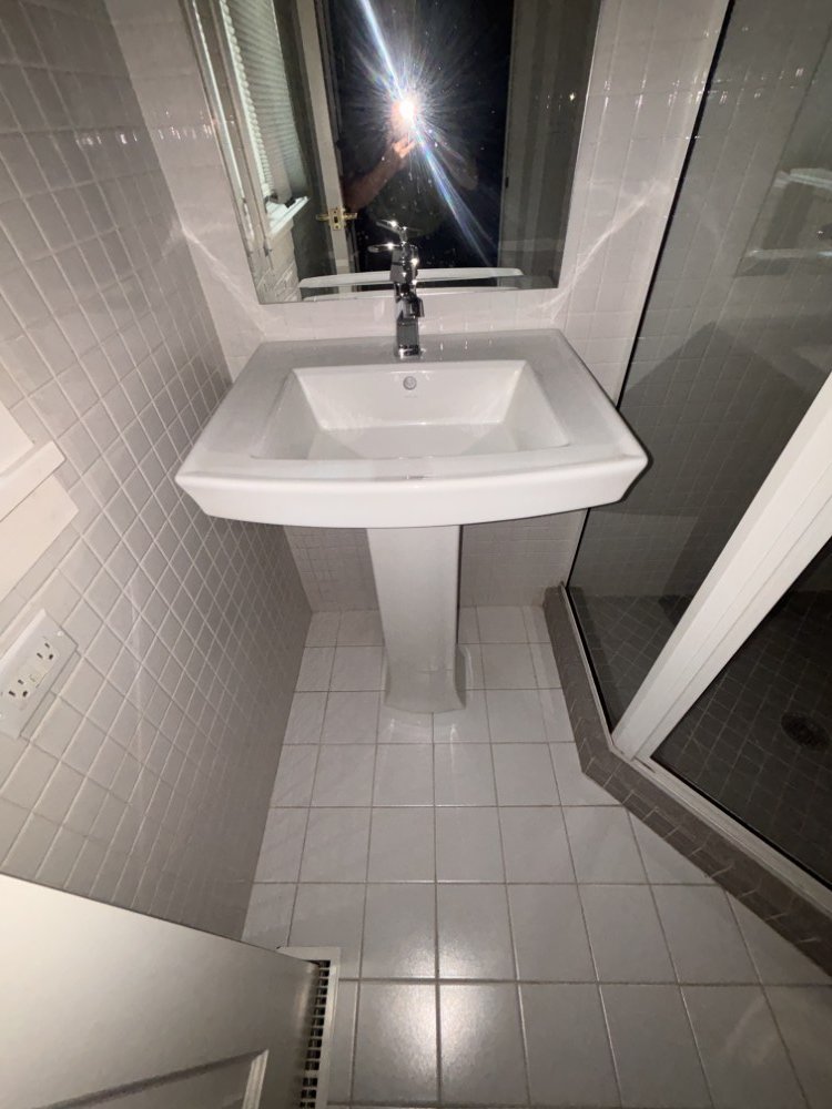 Kohler 24 Pedestal Sink with Fixture (3).jpeg