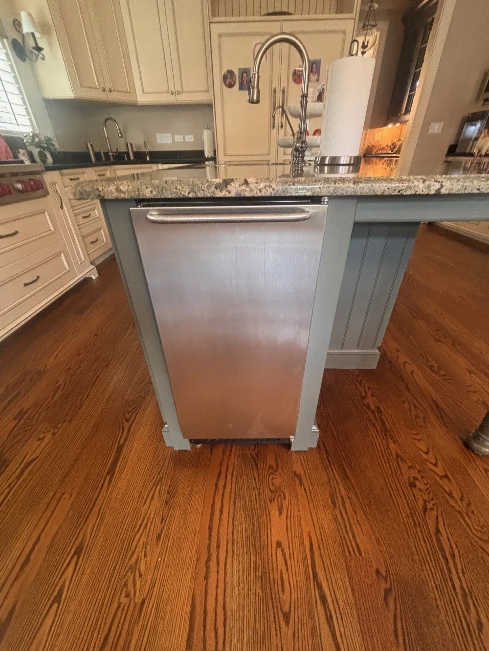 Stainless Scotsman Icemaker (1).jpeg