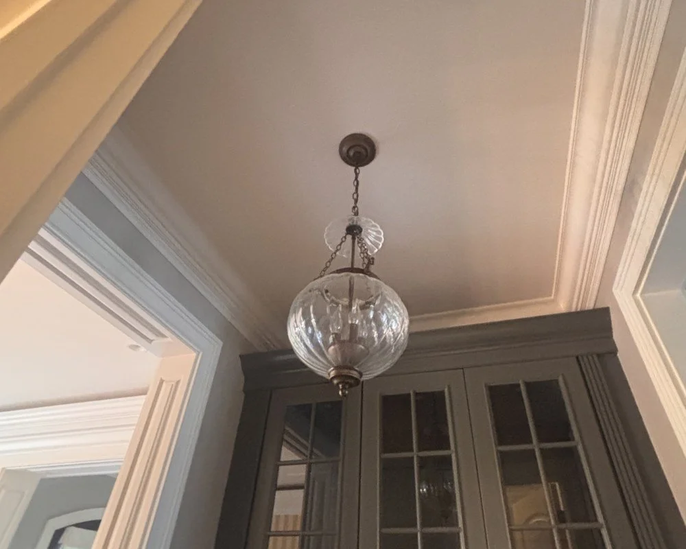Beautiful 3-Light Ribbed Glass Pendant Light (2).jpeg