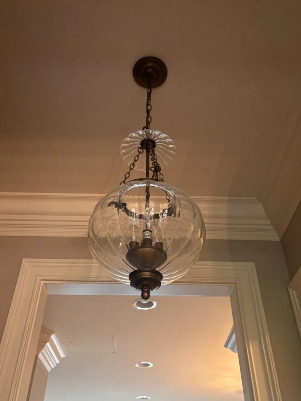Beautiful 3-Light Ribbed Glass Pendant Light (3).jpeg