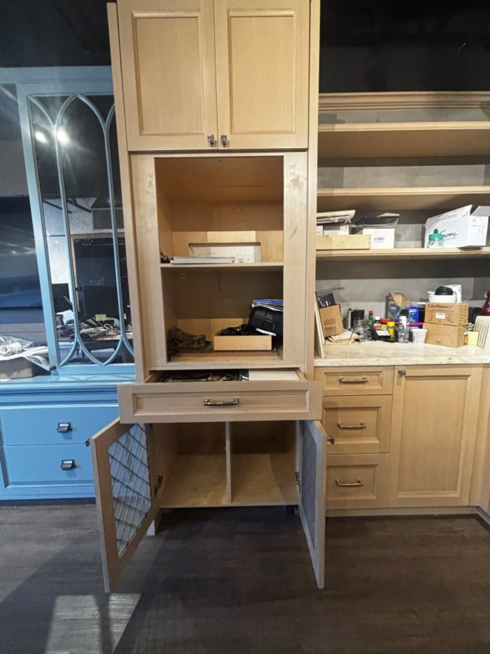 Beautiful Cérused Oak  Kitchen Cabinetry with Quartzite Countertop (1).jpeg