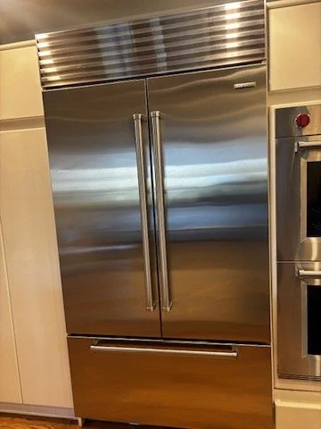 Sub Zero 42 Stainless Fridge (1).jpeg