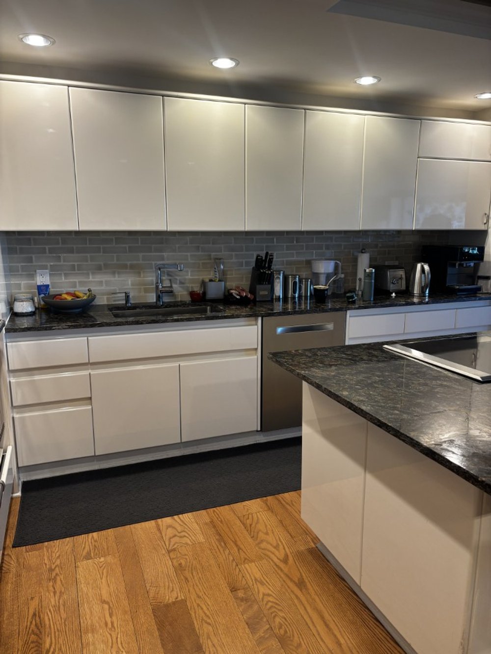 Luxury NEFF High-Gloss Kitchen – Sleek Contemporary Design (33).jpeg