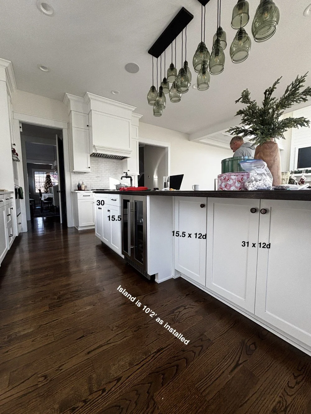 White Inset Shaker Kitchen MEAS (3).JPG