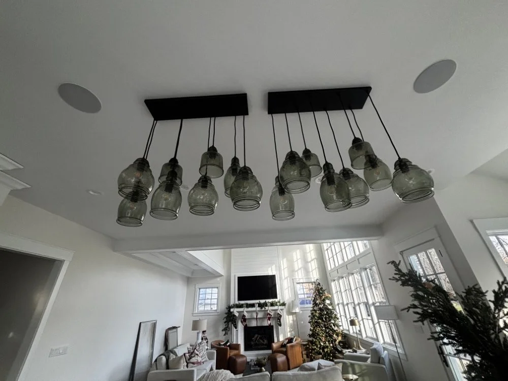 White Inset Shaker Kitchen with Some Appliances (20).jpeg