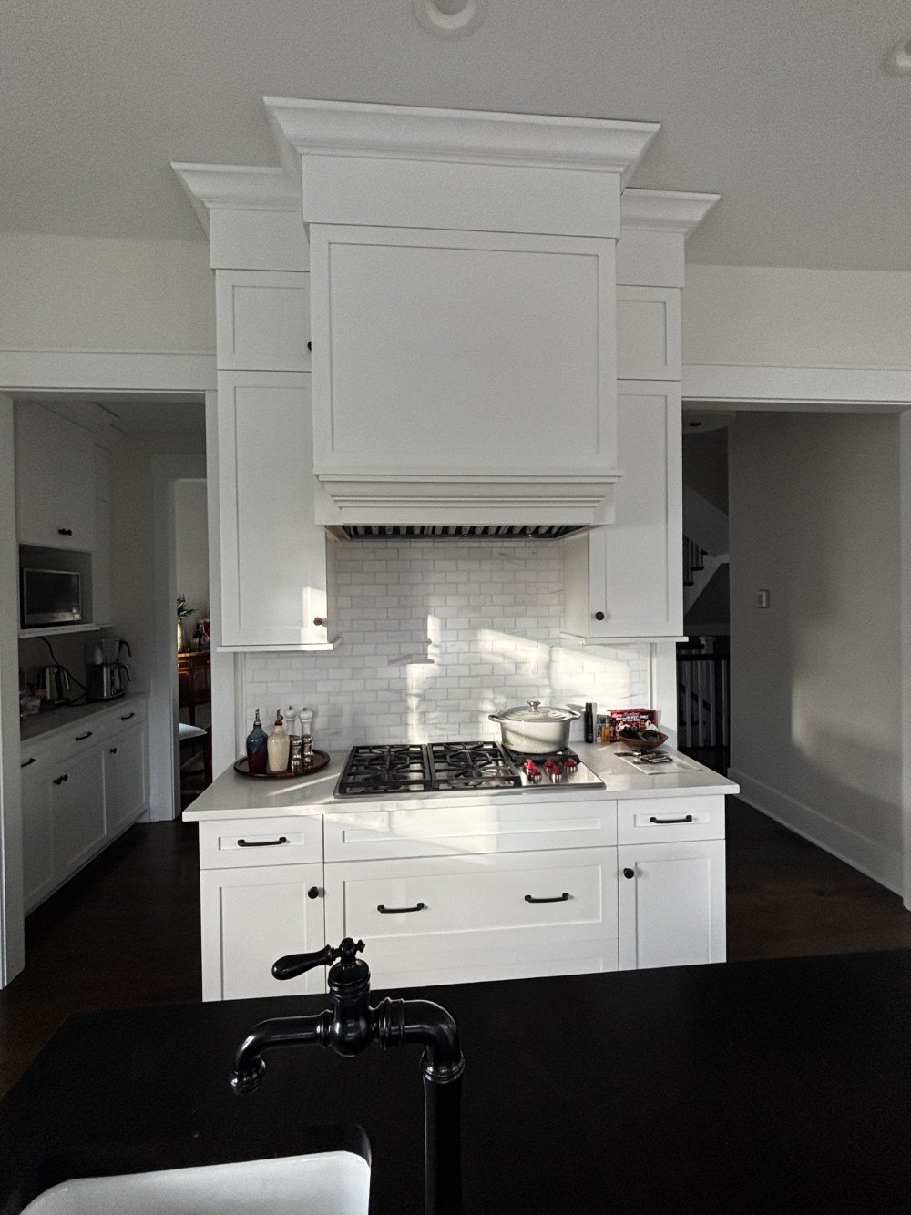 White Inset Shaker Kitchen with Some Appliances (22).jpeg