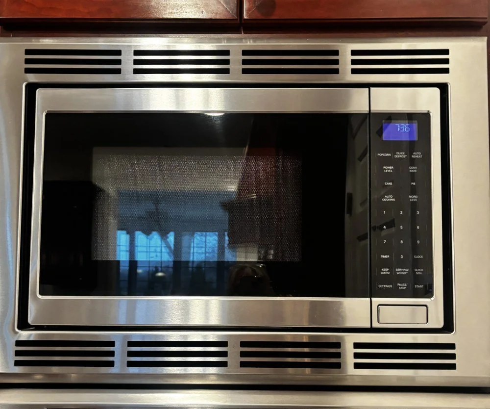 Thermador Microwave Convection Oven with Trim Kit (2).jpeg