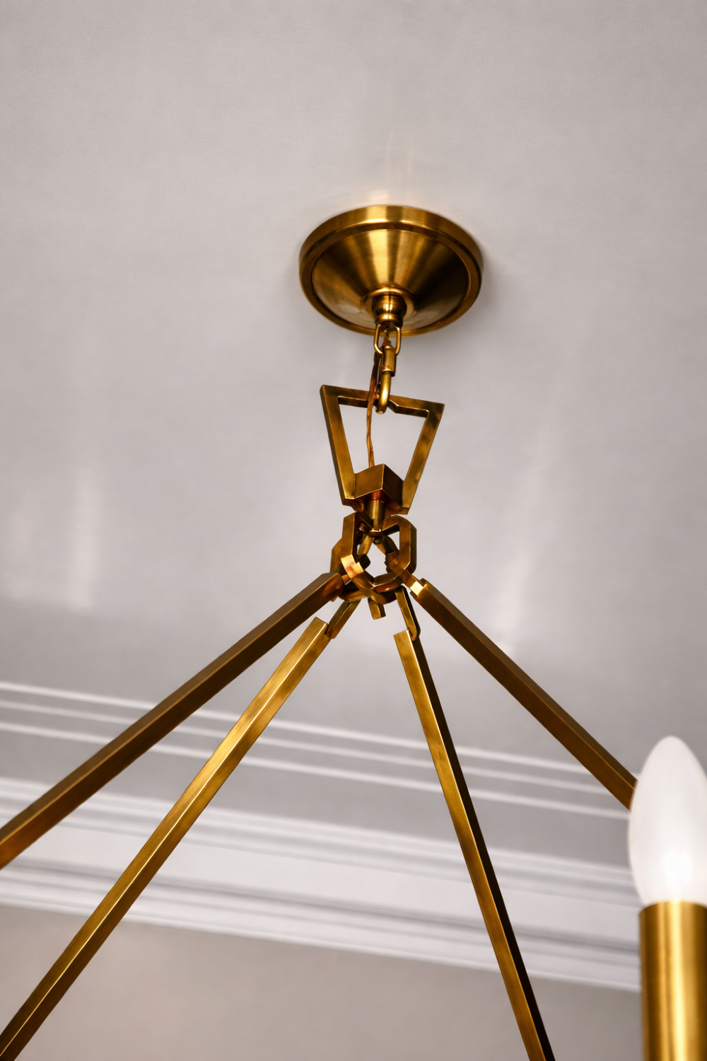 Visual Comfort - Darlana Ring Chandelier (4).png