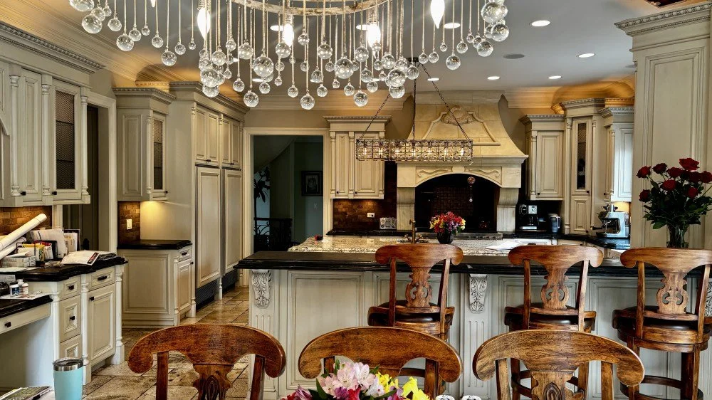 Custom French Country Kitchen (27).jpeg