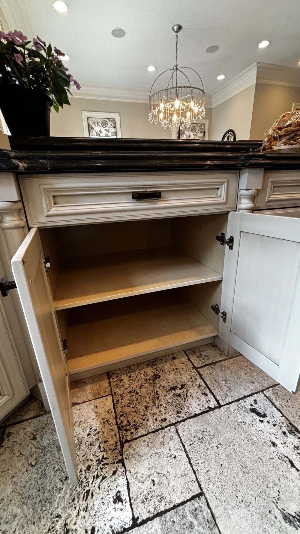 Custom French Country Kitchen (10).jpeg