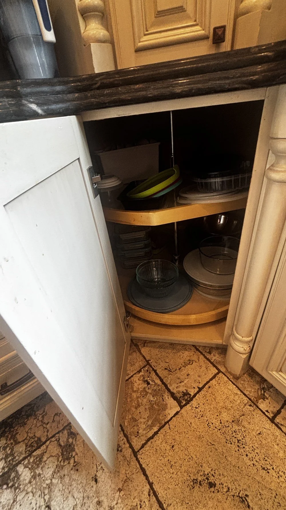 Custom French Country Kitchen (21).jpeg
