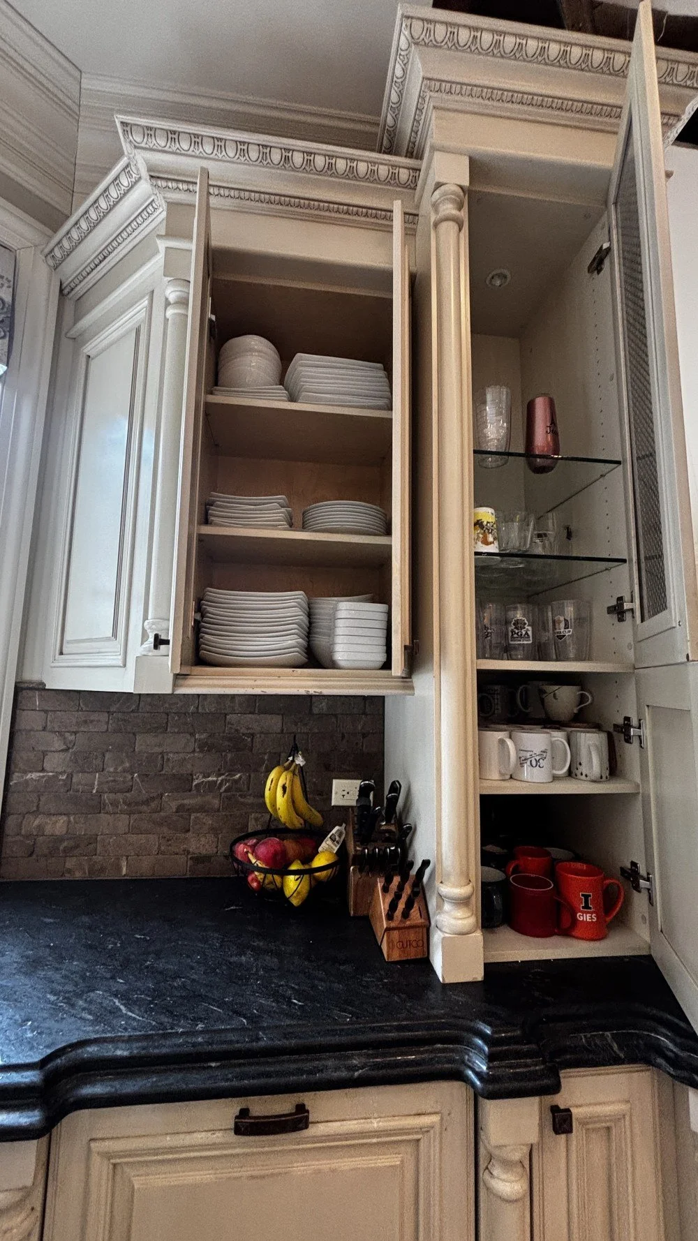 Custom French Country Kitchen (8).jpeg