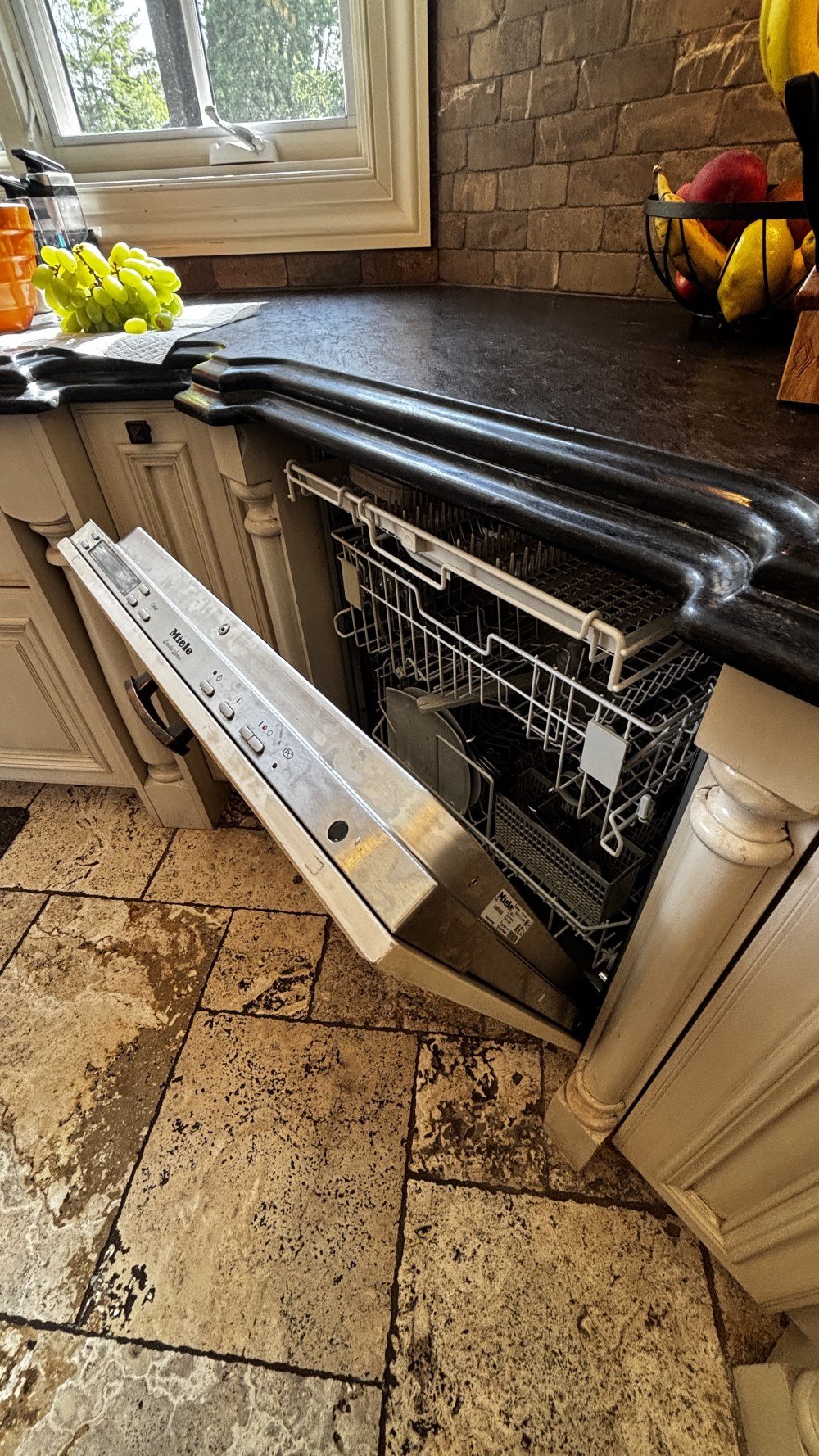 Custom French Country Kitchen (14).jpeg