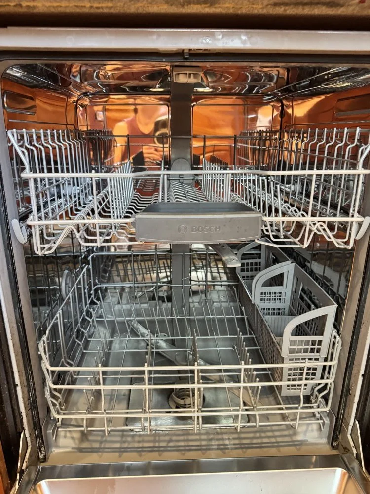 Bosch 100 Series Dishwasher - 2023 (1).jpeg