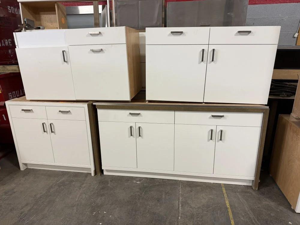 Contemporary Shaker Kitchen with Stainless Steel & Cerused Oak Details (8).jpeg