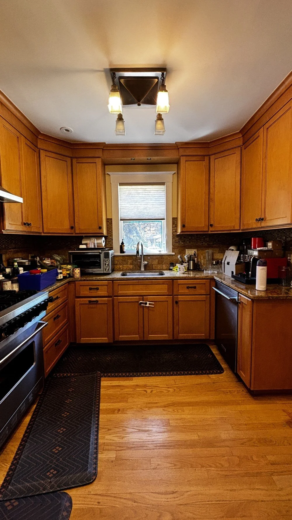 Beautiful Hardwood Shaker Kitchen Cabinetry (17).jpeg