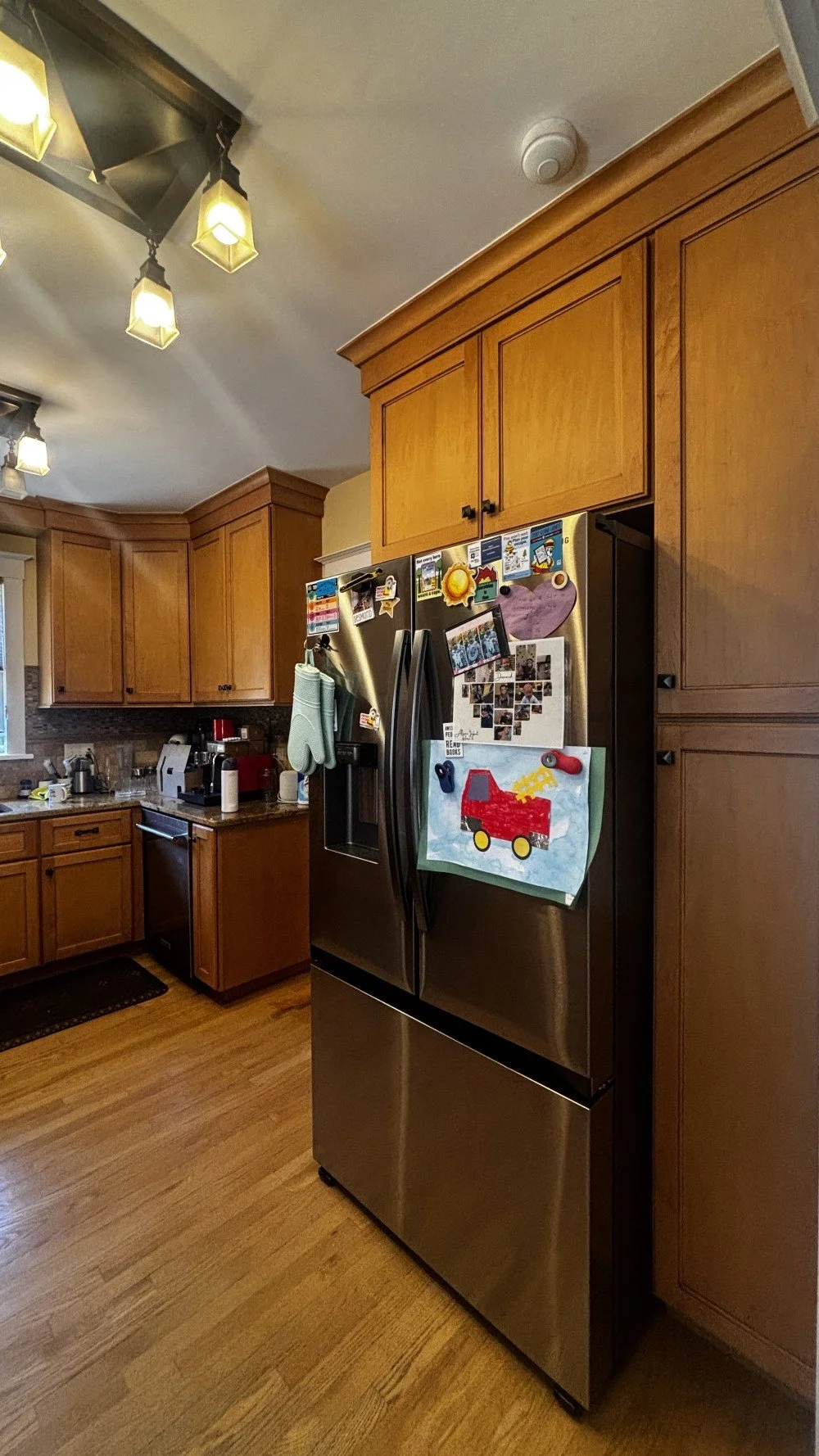 Beautiful Hardwood Shaker Kitchen Cabinetry (2).jpeg