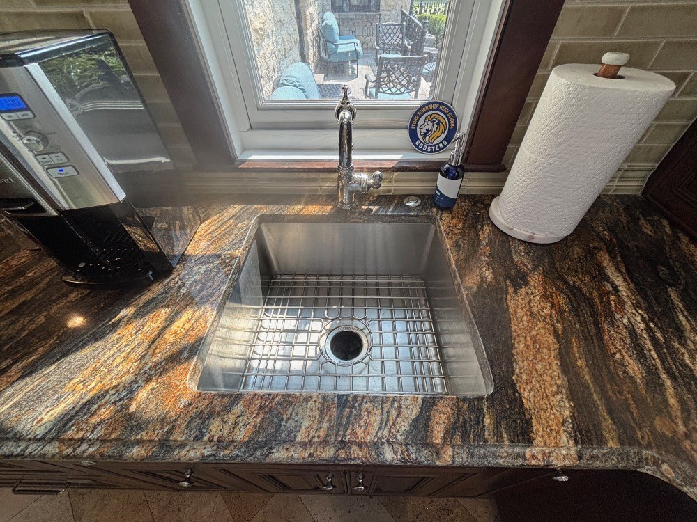 Luxury Kitchen with Wet Bar (2).jpeg
