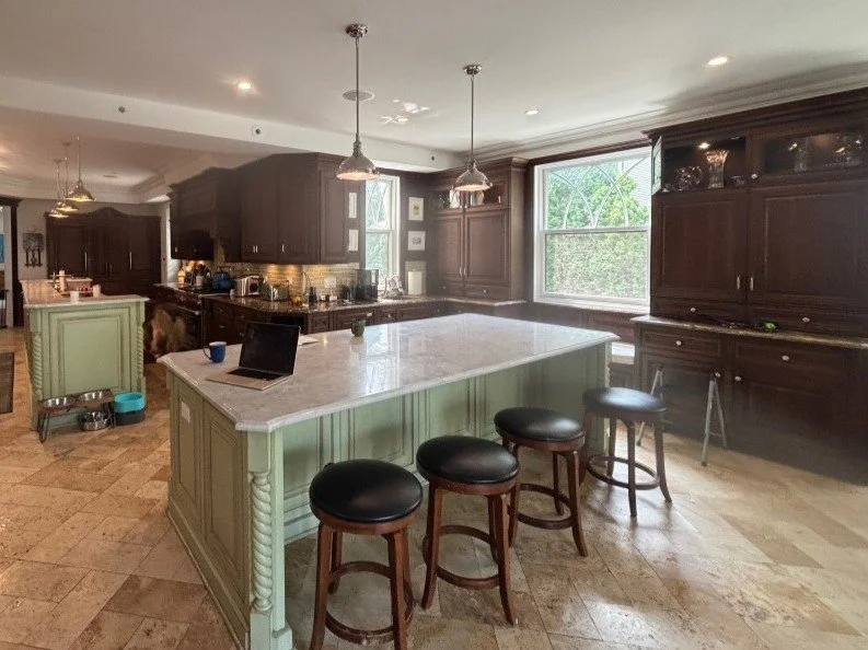 Luxury Kitchen with Wet Bar, Coffee Bar, 3 Sinks and Some Appliances