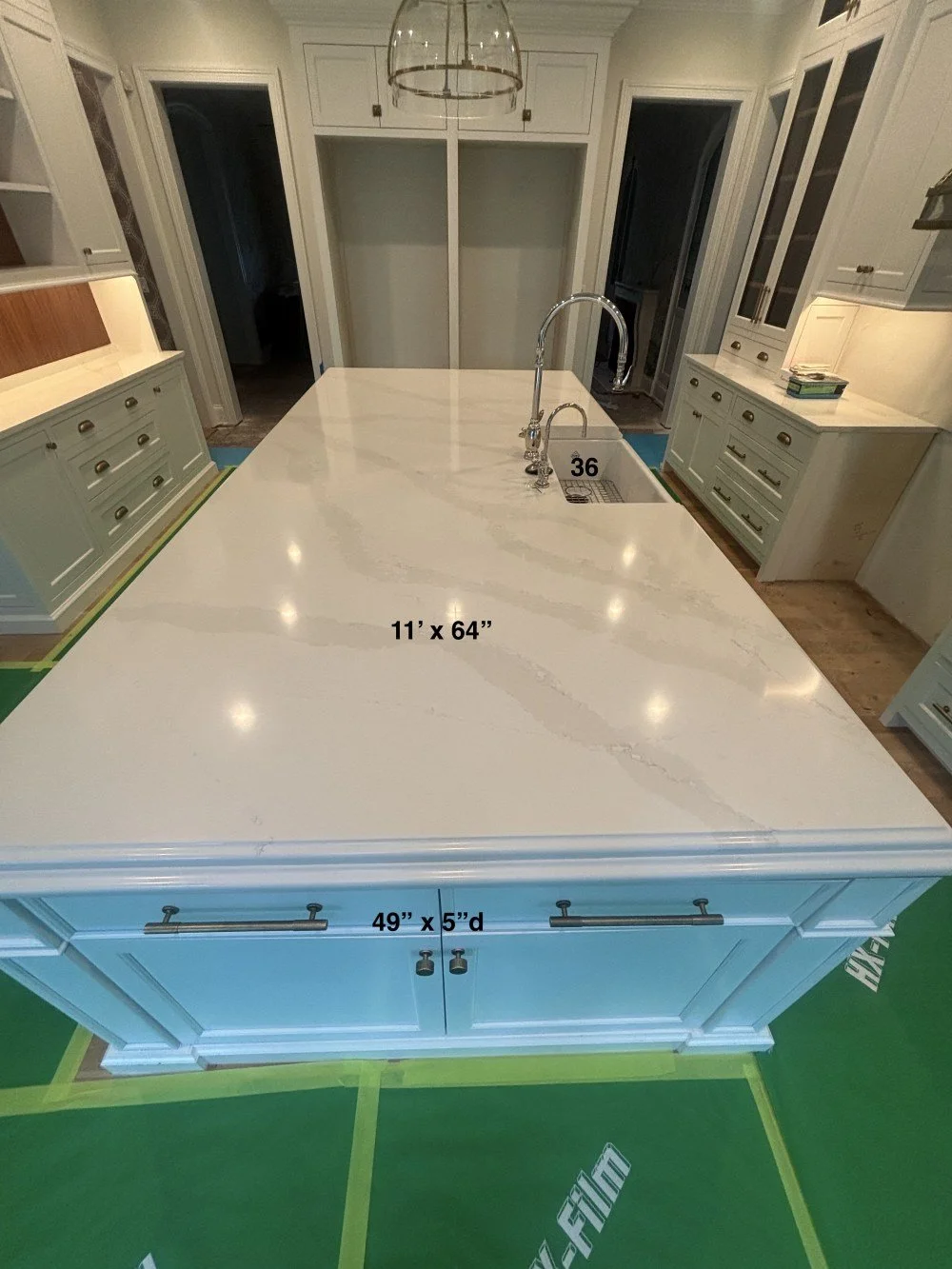 11' Island with Quartz countertop - Romar (1).JPG