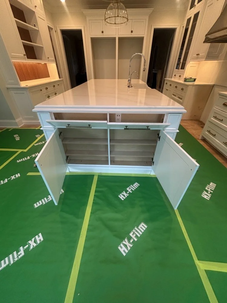 11' Island with Quartz countertop - Romar (3).JPG
