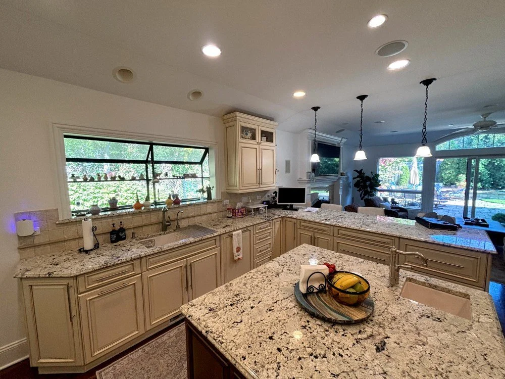 Elegant Raised-Panel Full Overlay Cabinets (32).jpeg