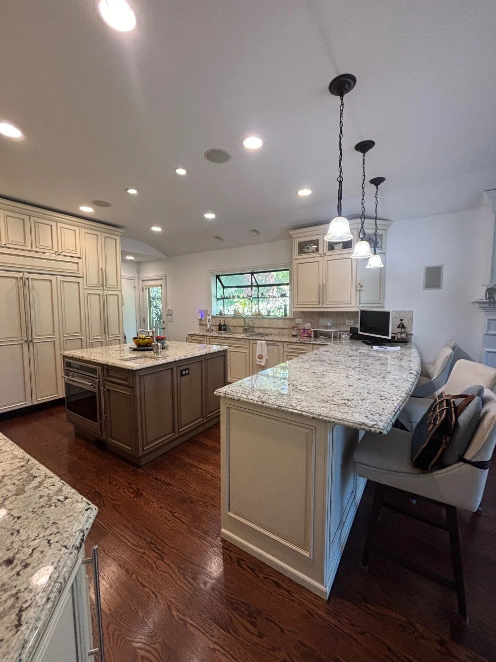 Elegant Raised-Panel Full Overlay Cabinets (24).jpeg