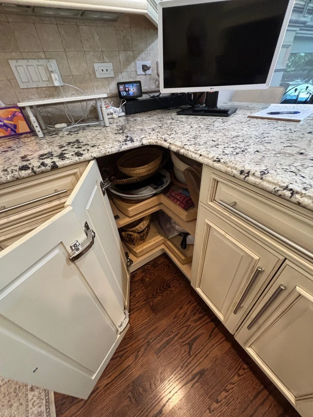 Elegant Raised-Panel Full Overlay Cabinets (23).jpeg