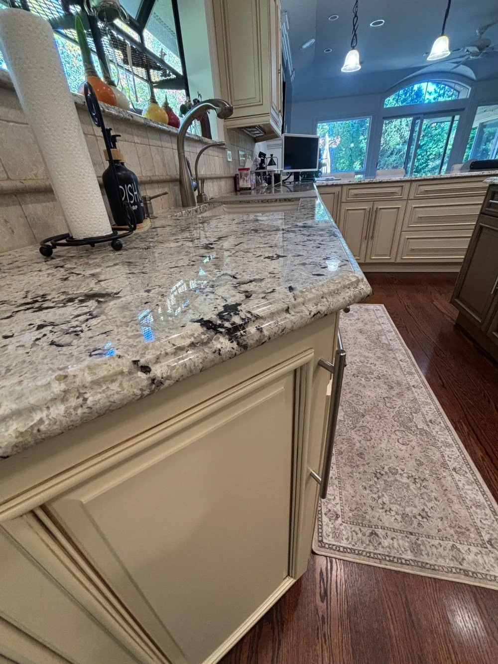 Elegant Raised-Panel Full Overlay Cabinets (30).jpeg