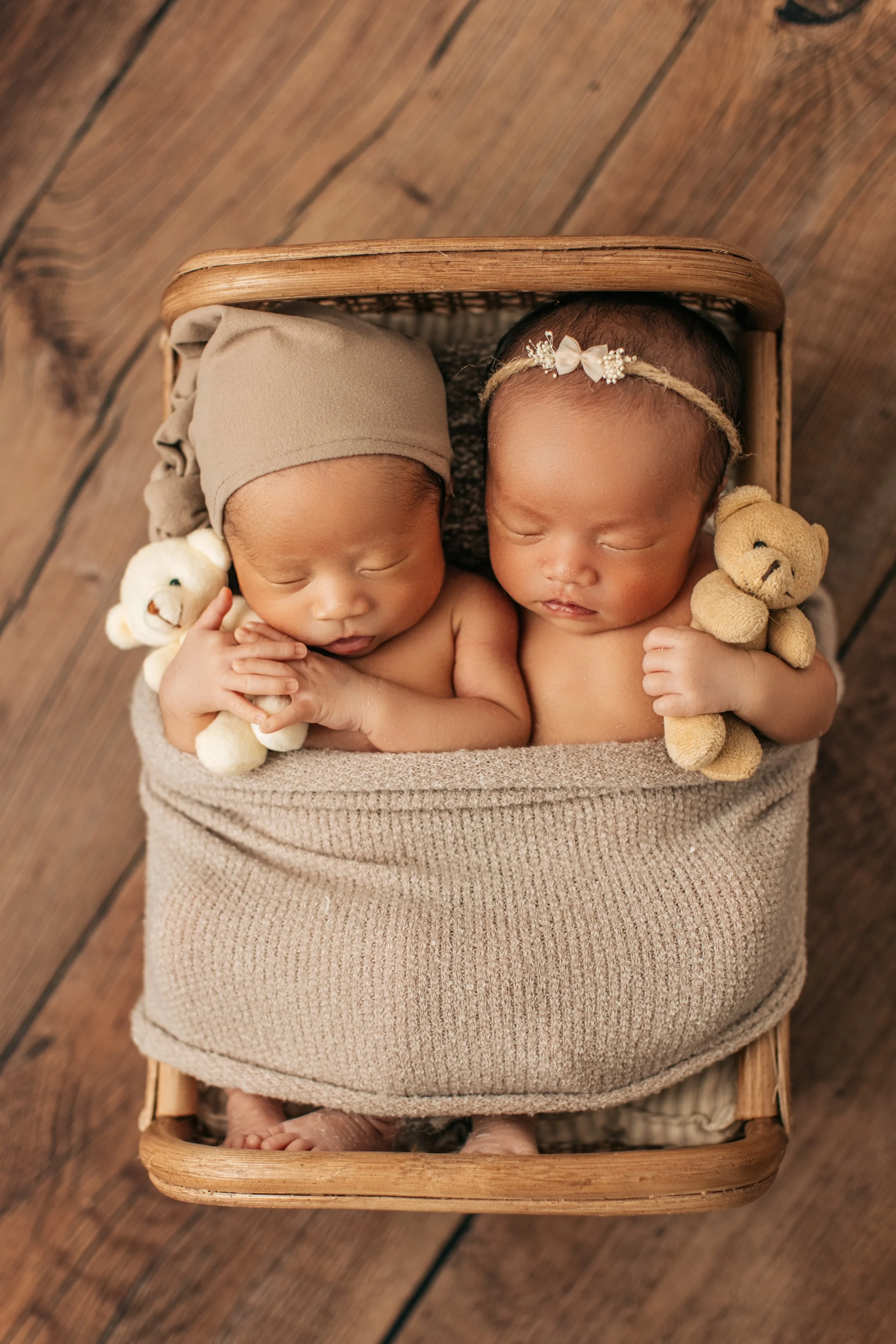 Double The Love Twin Newborn Session Jacksonville Fl Photography