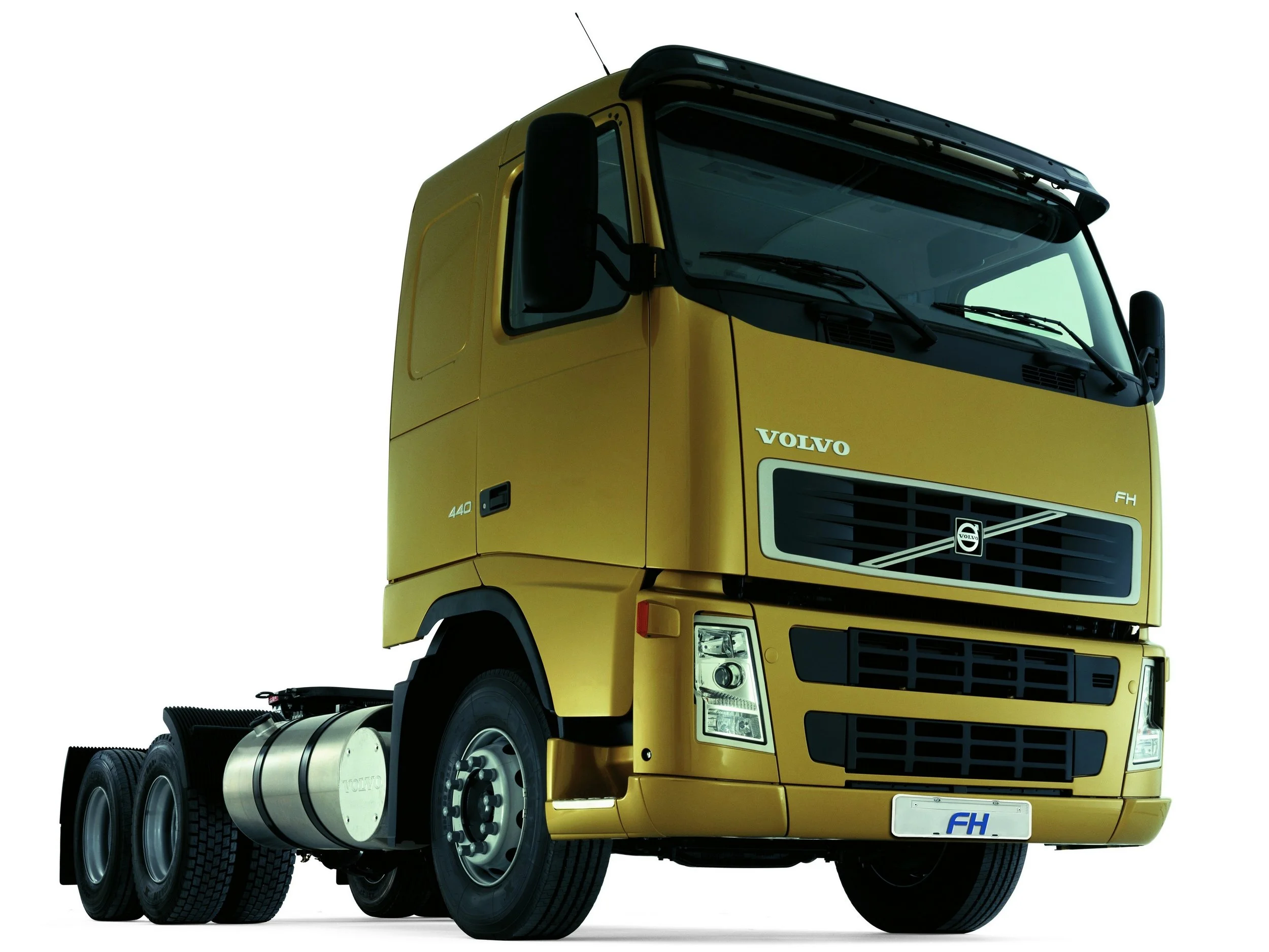 volvo_fh_440_6x4_tractor_sleeper_cab_2.jpeg