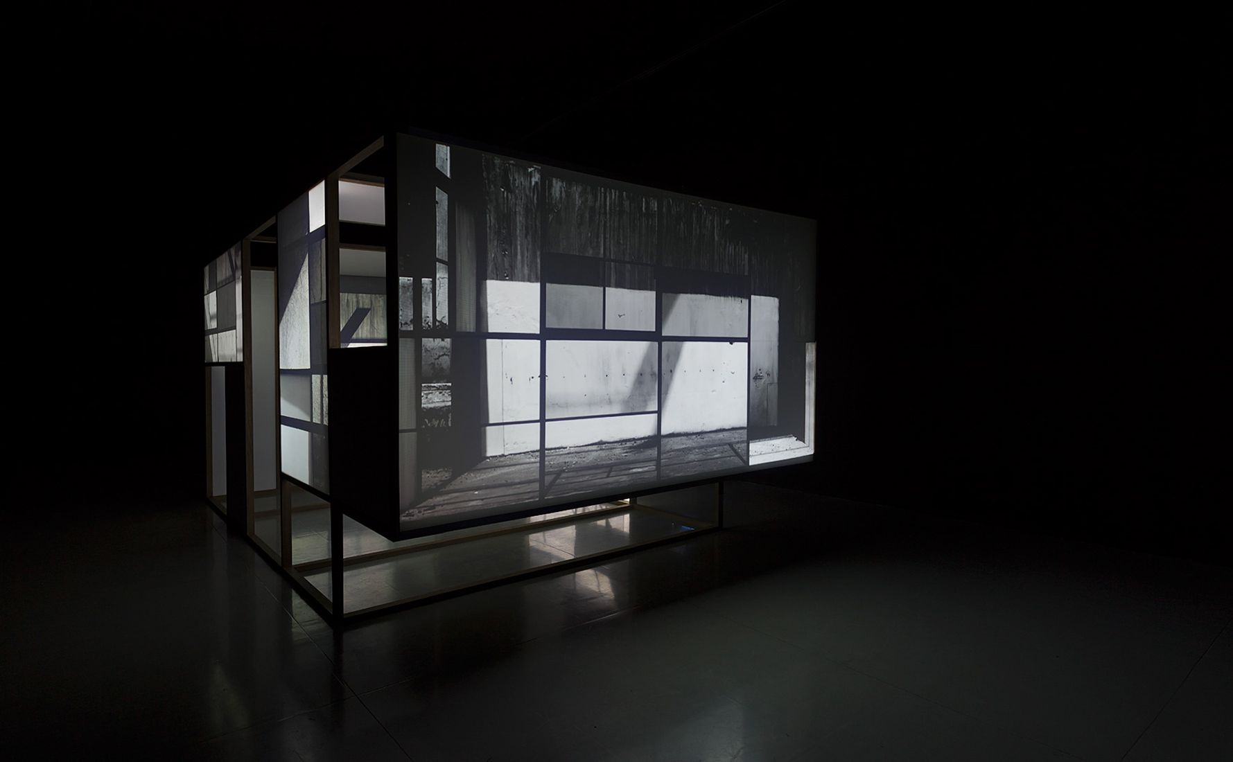    Nada más que las horas , 2013.  Five channel video installation at MAZ Museum. Wood, Formica and polyester screens.300 x 425 x 220 cm. 