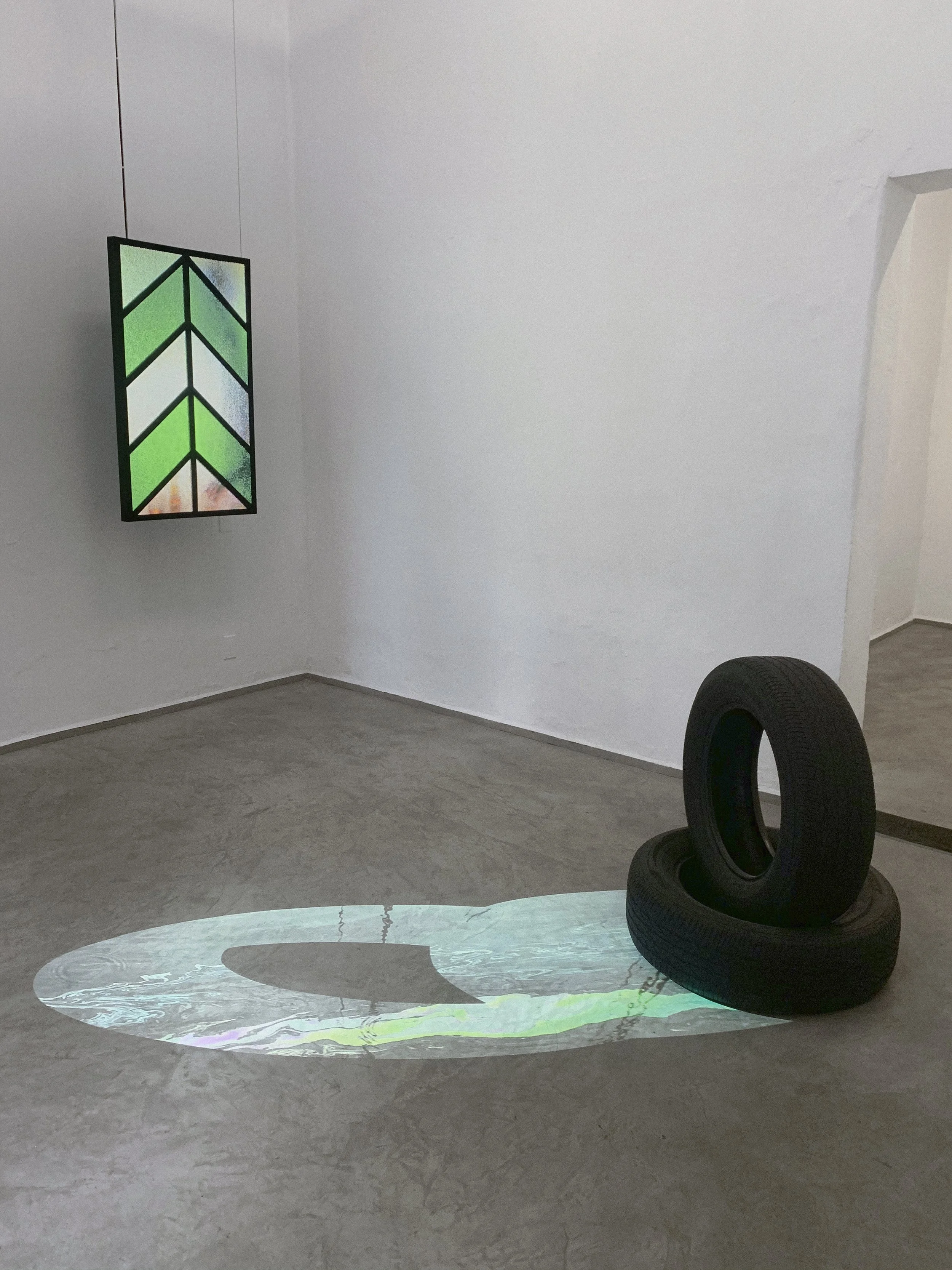  Installation view 