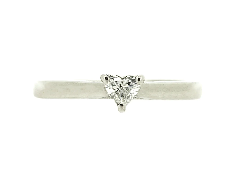 IMG_9317C SINLGE STONE HEART DIAMOND RING.jpg