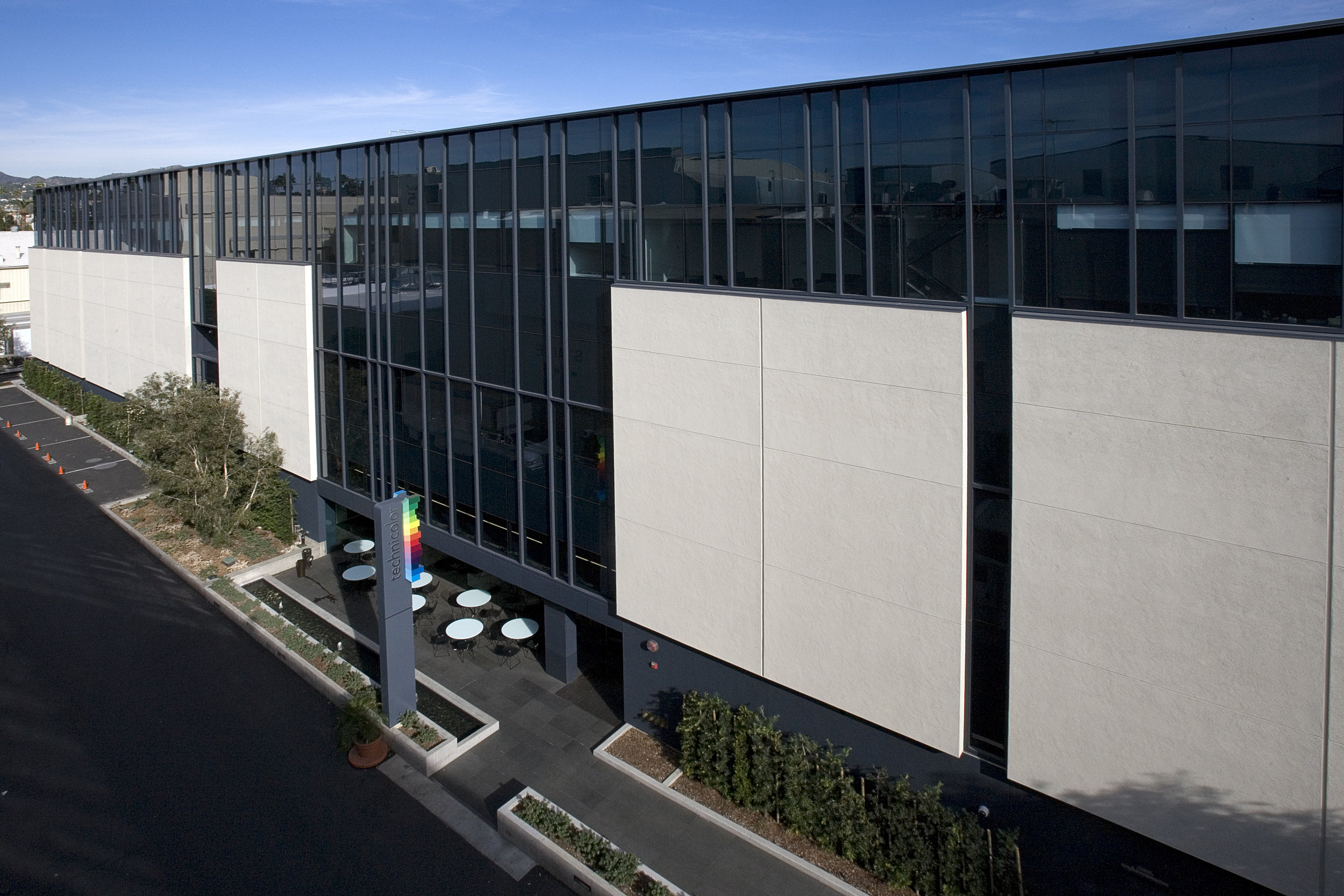 EXTERIOR 6.jpg