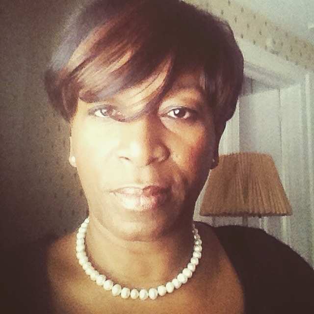 On this episode, host Michelle Turner talks to Darius Murrell, a social media commentator known for giving advice to women and men on relationships and sex, and organizing Day Parties in the area. The two discuss just that, delving deep into his advice for this conversation.
