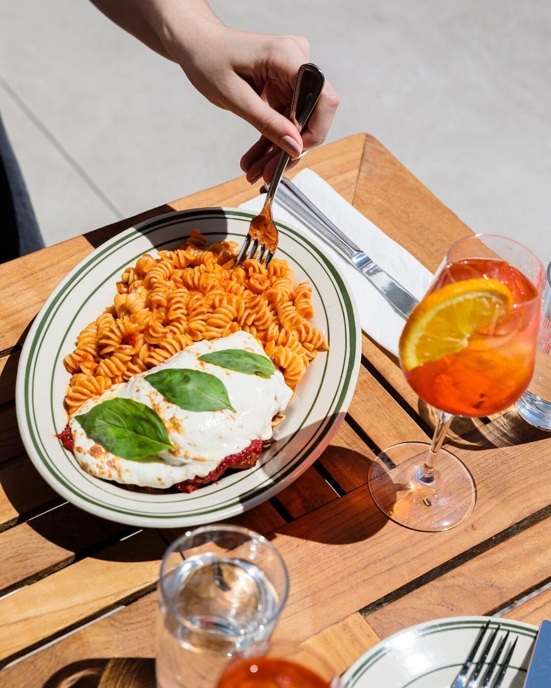 Dig in at the new @parm location at @wcpremoutlets. 📷 @shopsimon