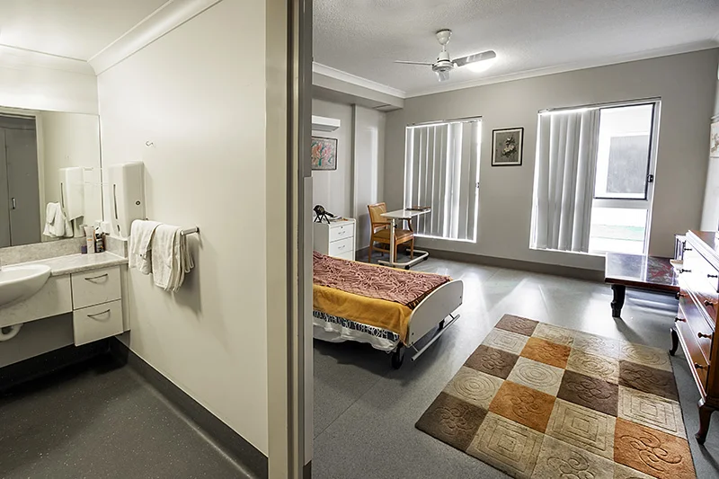 room 6.jpg