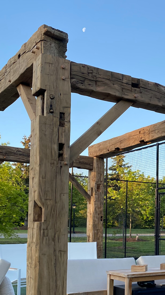 Reclaimed Barn Beam Timber Frame Joinery CHR
