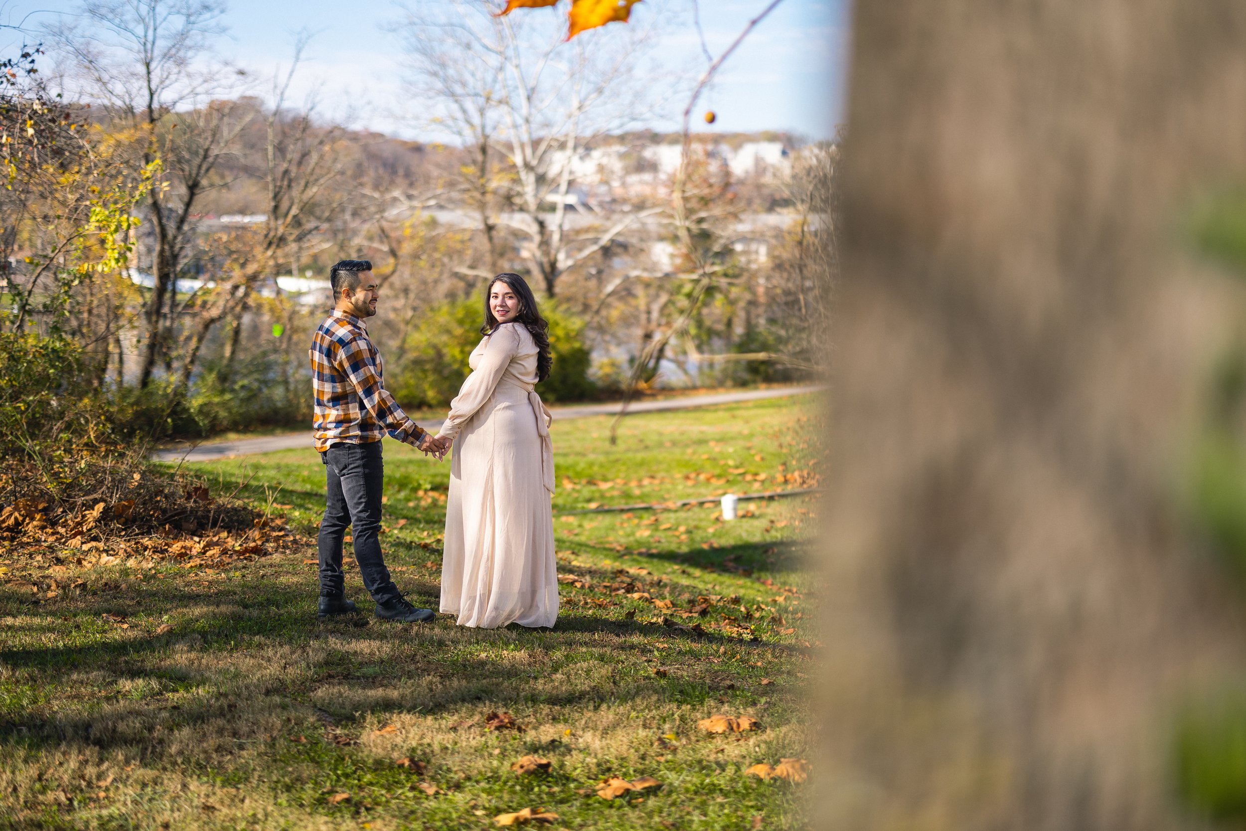 Fall Maternity Photo Session - Occoquan Virginia (22).jpg