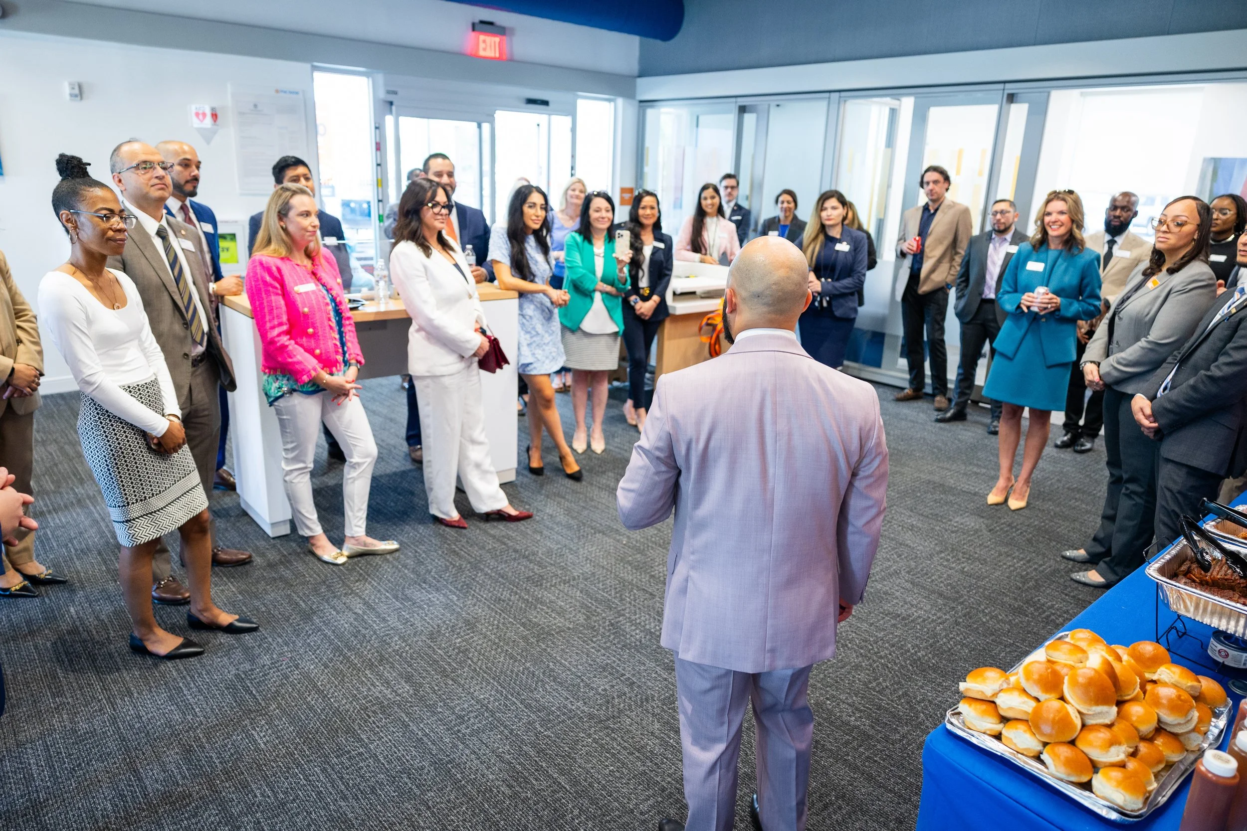 Grand-opening-event-photography-gainesville-virginia-DC (15).jpg